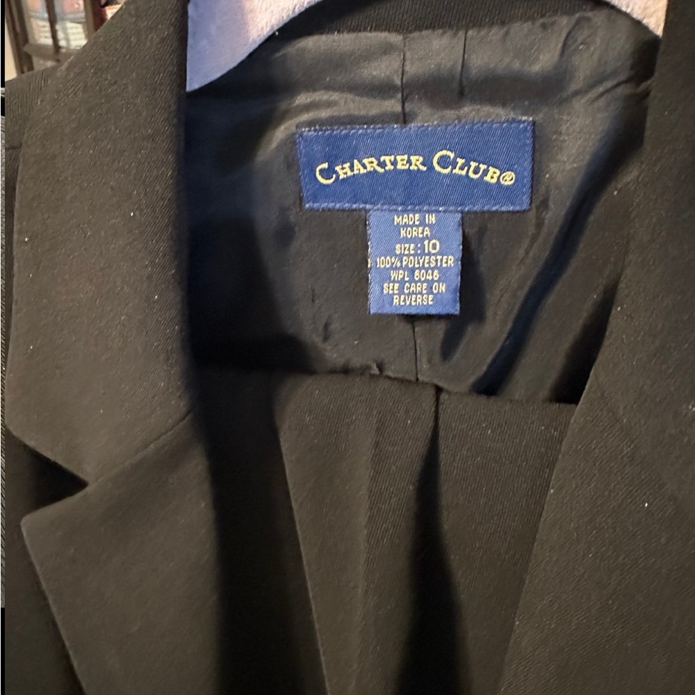 Charter Club Black lined women’s suit jacket and pants